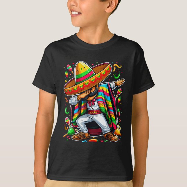 Dabbing Mexican Poncho Cinco De Mayo T Shirt (Framsida)