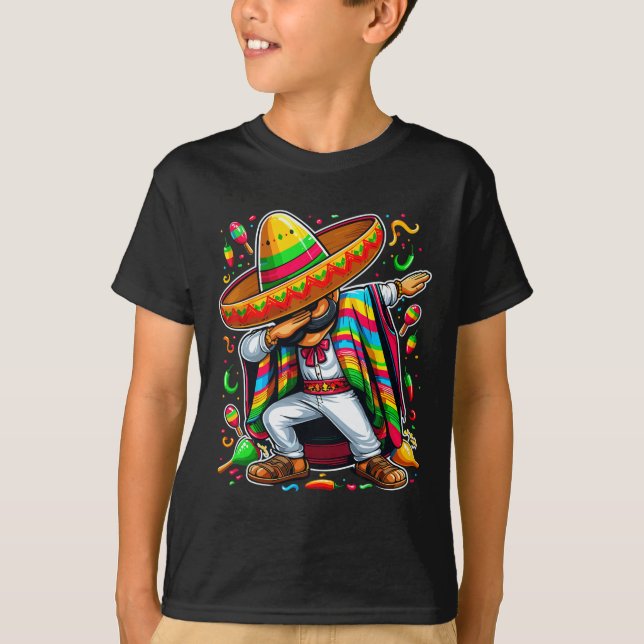 Dabbing Mexican Poncho Cinco De Mayo T Shirt (Framsida)