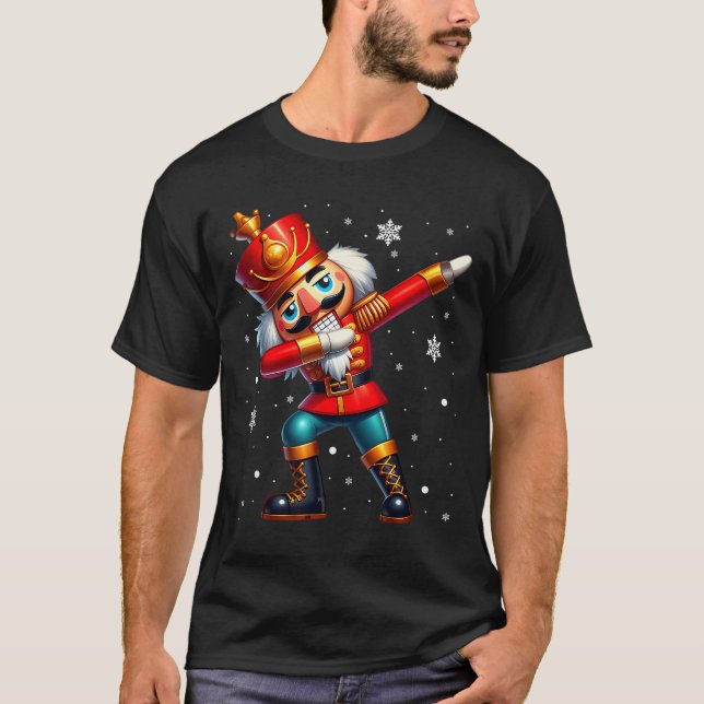 Dabbing Nutcracker Christmas Costume Matching Fami T Shirt (Framsida)