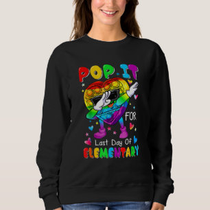 Dabbing Pop den pressade den för sista dagen i T Shirt