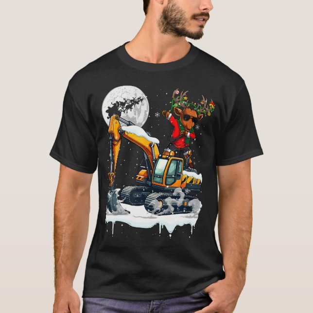 Dabbing Reindeer On Excavator Truck Christmas Driv T Shirt (Framsida)