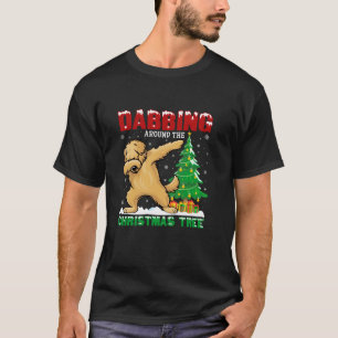 Dabbing runt Julgran Goldendoodle-Hund T Shirt