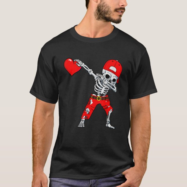 Dabbing Skeleton With Heart Love Valentine's Day B T Shirt (Framsida)