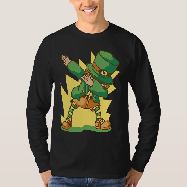 Dabbing St Patricks Day man T Shirt (Framsida)