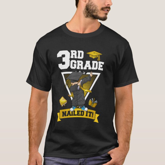 Dabbing Studenten Boy 3rd Klass Nail IT klass O T Shirt (Framsida)