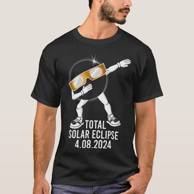 Dabbing Total Solar Eclipse 04.08.2024 Roligt Dab  T Shirt (Framsida)
