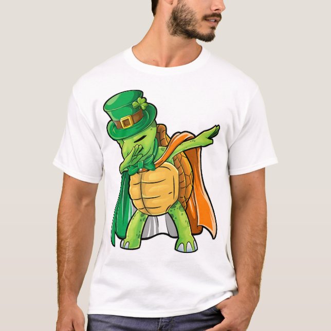 Dabbing Turtle St Patricks Day Boys Leprechaun T Shirt (Framsida)