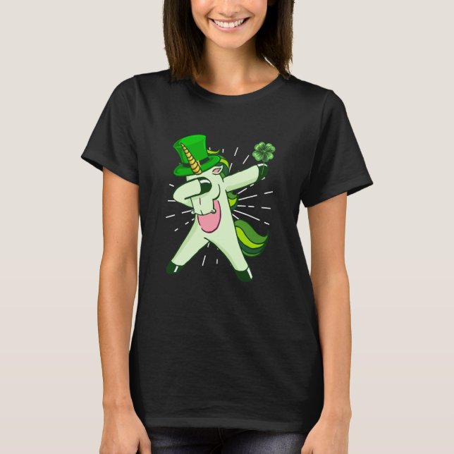 Dabbing unicorn shamrock St Patrick's Day T Shirt (Framsida)