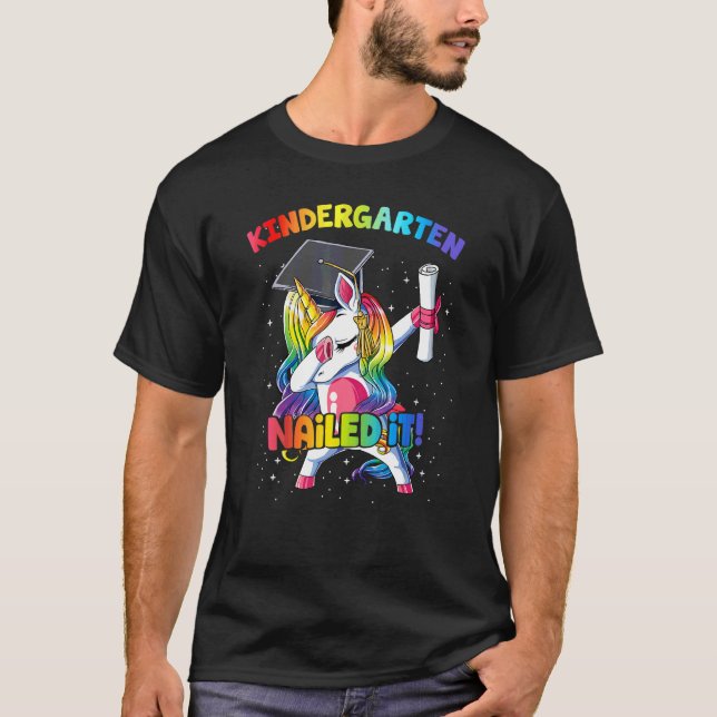Dabbings Unicorn Kindergarten berättade det förra  T Shirt (Framsida)