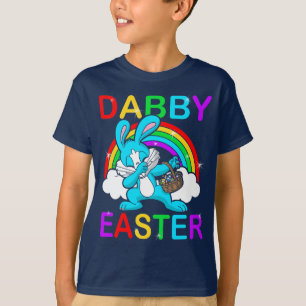 Dabby påsk som baddar stufferen för basket för t shirt