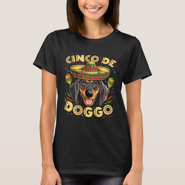 Dachshund Cinco de Doggo Mayo Mexican Sombrero Men T Shirt (Framsida)