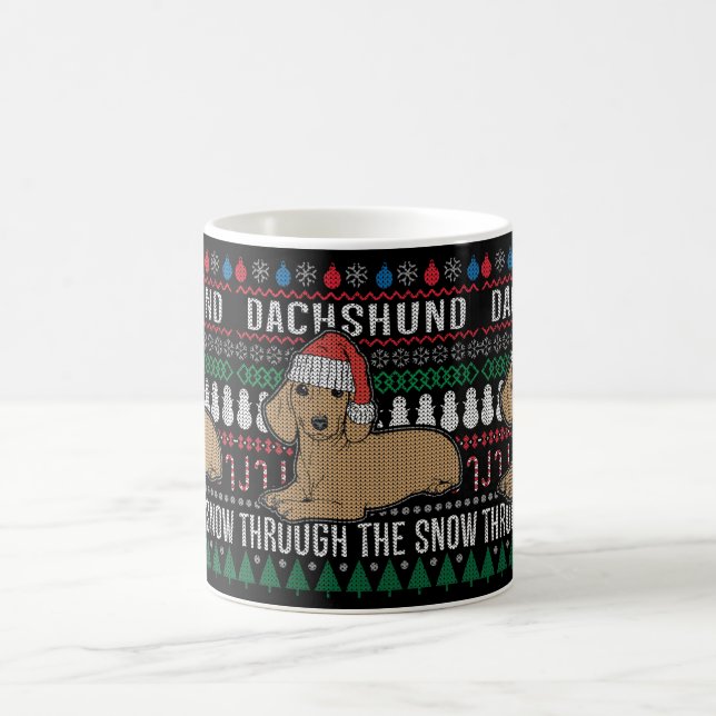 Dachshund genom den Snö fuktiga julsötaren Kaffemugg (Center)