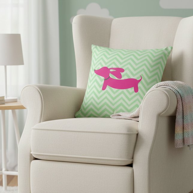 Dachshund + Grön Chevron Kudde (Green and pink dachshund pillow for wiener dog lover home)
