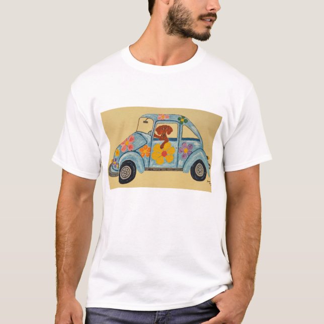 Dachshund i Hippiebil T-Shirt (Framsida)
