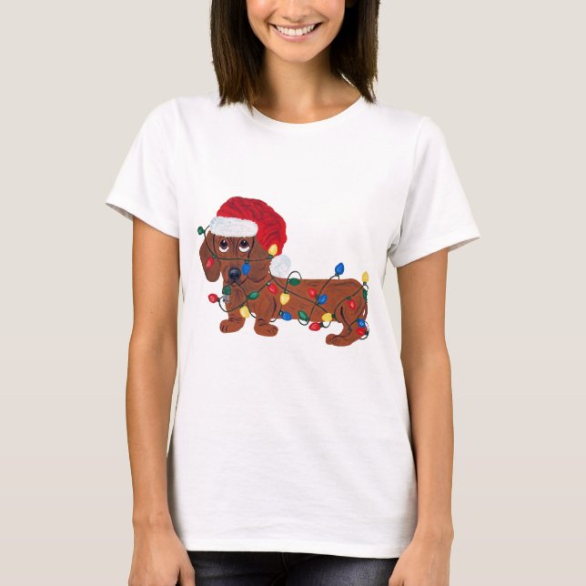 Dachshund intrasslad i julgransbelysning  t shirt (Framsida)