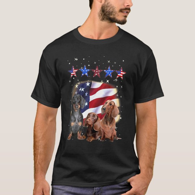 Dachshund Lycklig Amerikanska Independence day den T Shirt (Framsida)