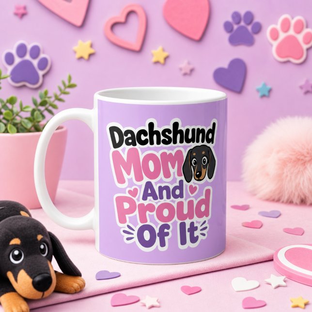 Dachshund-mamma och stolt över det kaffemugg (Dachshund Mom and Proud of It Coffee Mug)