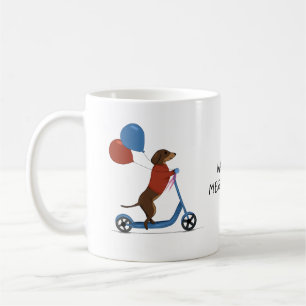Dachshund på scooter med ballonger kaffemugg