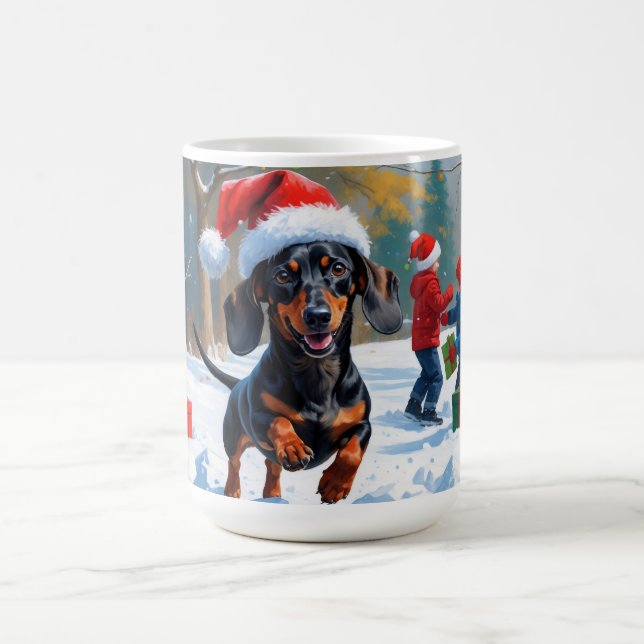 Dachshund springer i snö med julhatt kaffemugg (Center)