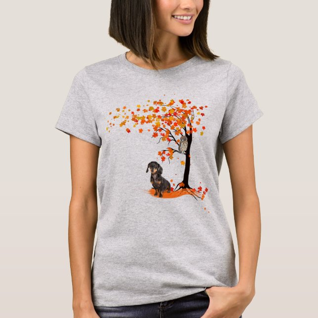 Dachshund Uggla och Fall Träd Dachshund Älskare hö T Shirt (Framsida)
