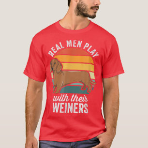 Dachshund Weiner Hund Real Manar leker med sitt va T Shirt
