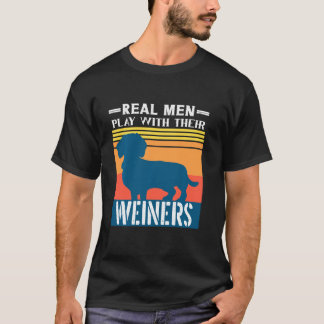 Dachshund Weiner Hund Real Manar leker med sitt va T Shirt