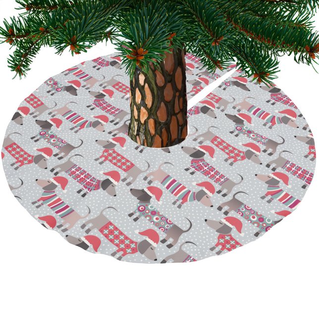 Dachshund Wiener Sause Hundar på julhattar Julgransmatta Borstad Polyester (Fun Dachshund dogs in Santa hats festive Christmas tree skirt)