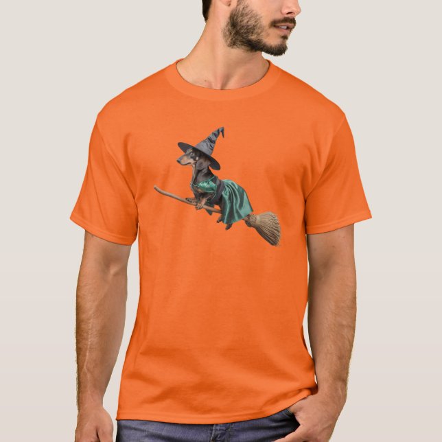 Dachshund Witch T Shirt (Framsida)
