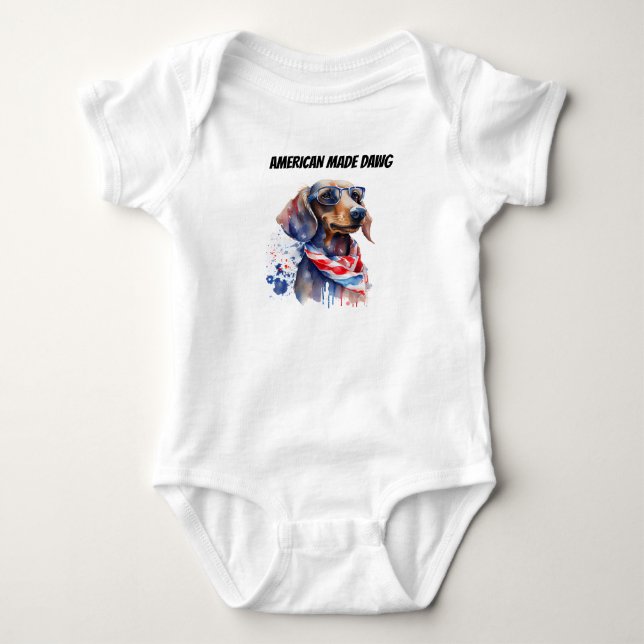 Dachshundbaby 4:e juli t shirt (Framsida)