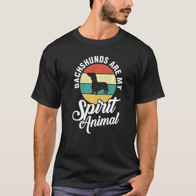 Dachshunds är mitt andliga djur t shirt (Framsida)
