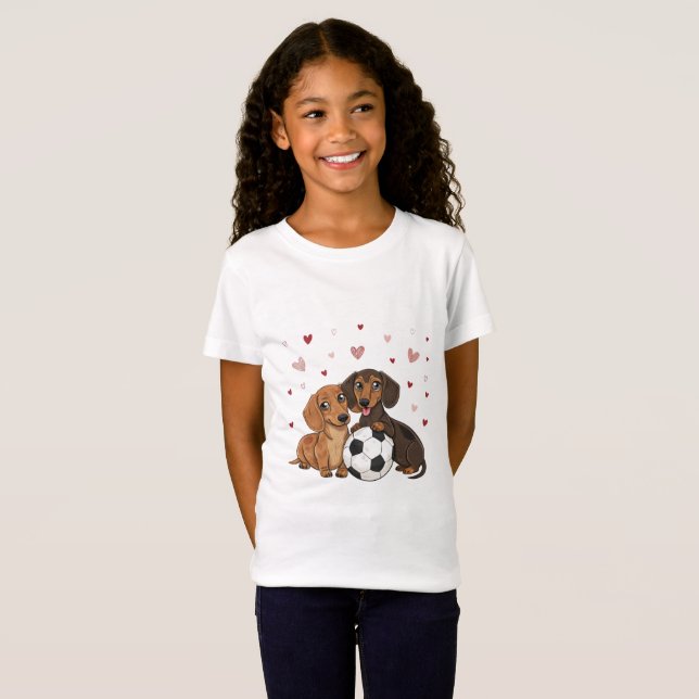 Dachshunds with soccer ball for Valentine's Day T Shirt (Hel framsida)
