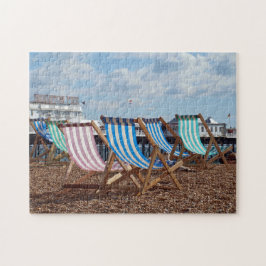Däckstolar på stranden i Brighton. Pussel