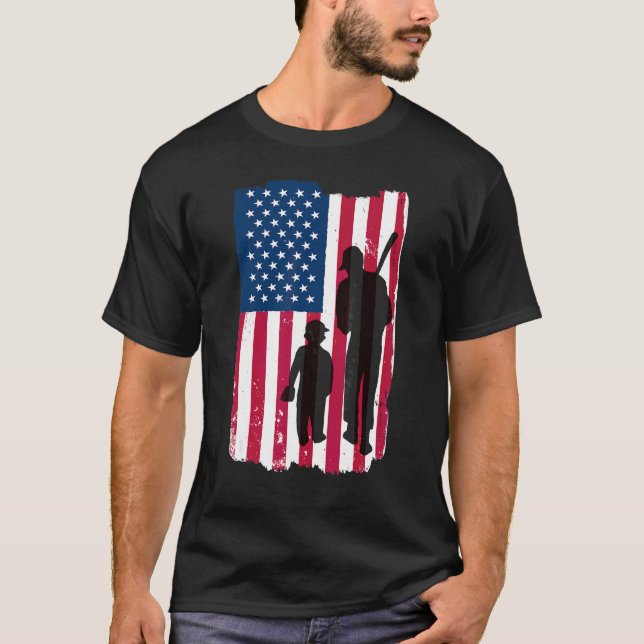 Dad And Son Batter & Pitcher Baseball Player Ameri T Shirt (Framsida)