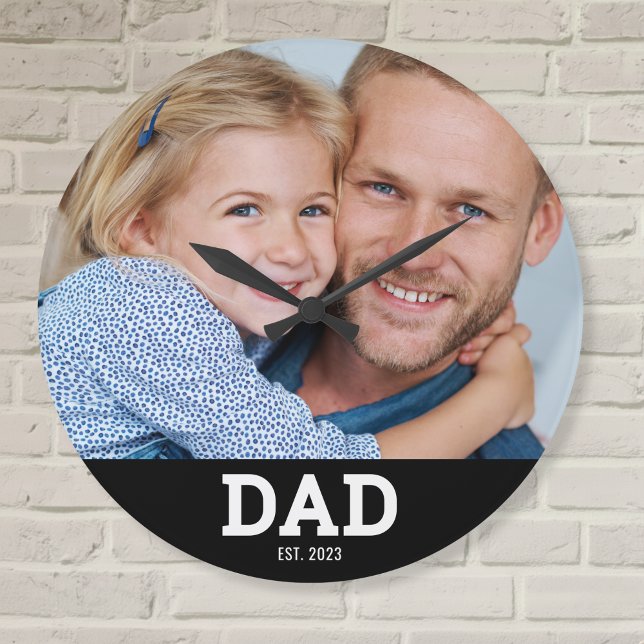 Dad Established Modern White Photo Round Stor Klocka (Skapare uppladdad)