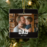 Dad Established Photo Father's Day Gift Black Julgransprydnad Keramik<br><div class="desc">Dad Established photo ceramic ornament with minimal bold font DAD established with date or dates of the year your first child or each child was born in modern black and white theme. Keep the name "Dad" or change it to the name he is referred by. Totally up to you! And...</div>