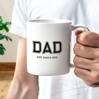 Dad Established Simple Modern College Typography Kaffemugg