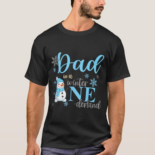 Dad In A Winter Onederland Birthday Boy Girl Cute  T Shirt (Framsida)