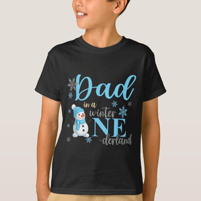 Dad In A Winter Onederland Birthday Boy Girl Cute  T Shirt (Framsida)