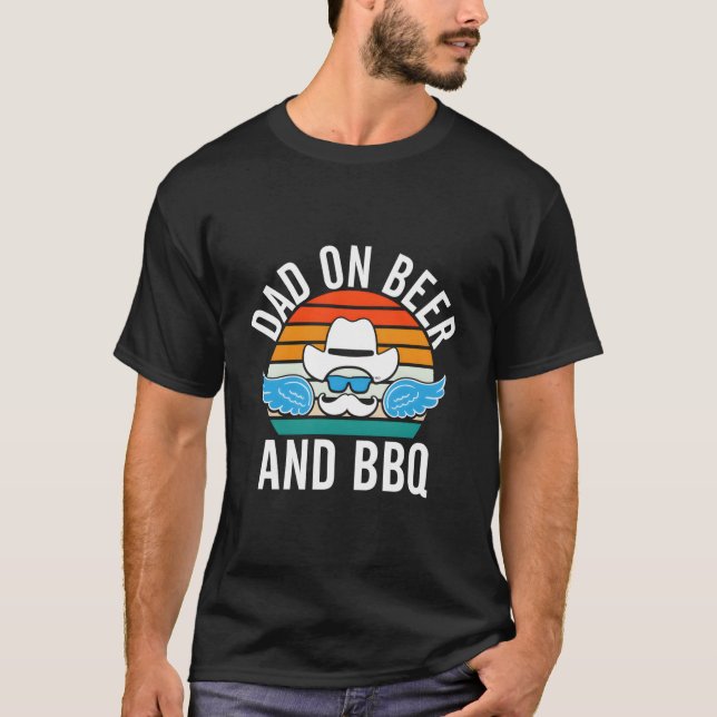 Dad On Beer And Bbq Daddy Drinking Father Drinker  T Shirt (Framsida)