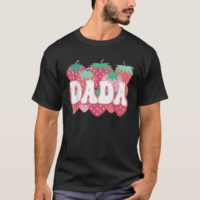 Dada i berrys första födelsedag jordgubbsfamiljen t shirt (Framsida)