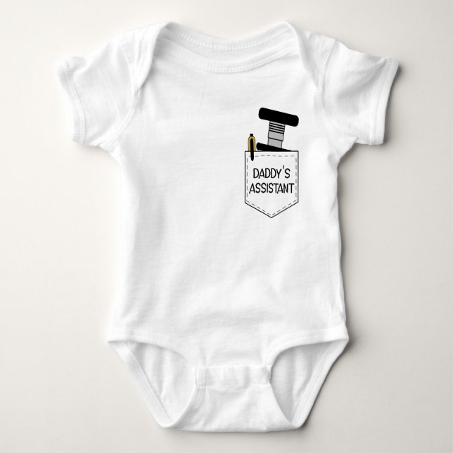 Daddy's Assistant, chiropractic baby, chiro tee,  T Shirt (Framsida)