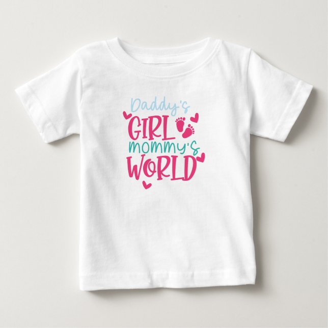 Daddys Girl Mommys World T Shirt (Framsida)