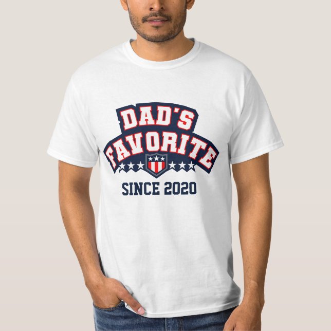 Dad's Favorite Athletic Customizable   T Shirt (Framsida)