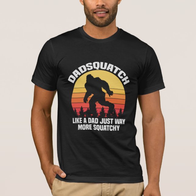 Dadsquatch som en Far-dag i Pappa-funna torget T Shirt (Framsida)
