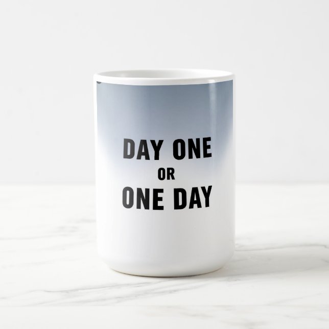 Dag ett eller En dag Kaffemugg (Center)
