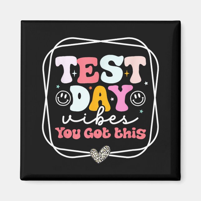 Dag Vibes dig Har Läraren Retro Groovy Testin Magnet (Framsidan)
