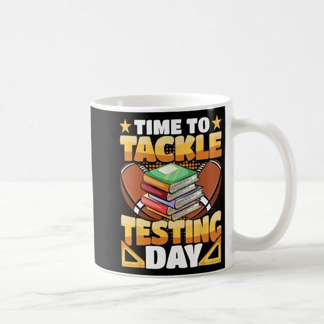 Dagens fotbollstid för att ta itu med testdagslära kaffemugg (Höger)