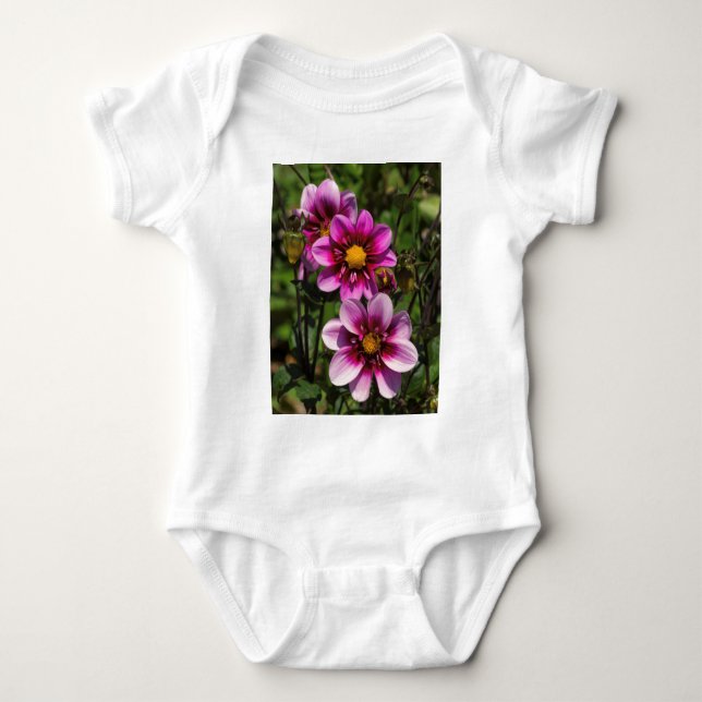 Dahlia Trio Tee (Framsida)