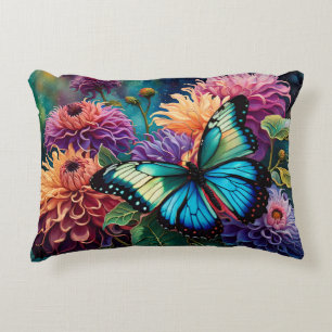 Dahlias and Iridescent Blue Grönt Butterfly Prydnadskudde