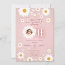 Daisy 1:a födelsedagsinbjudan till foto